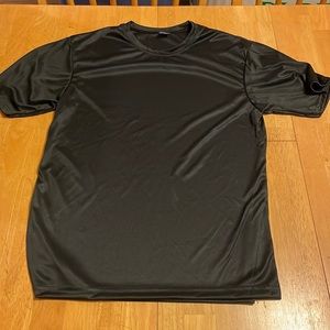 NWOT Mens sport shirt